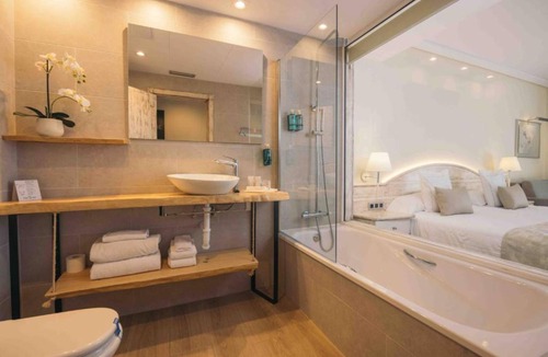 Empuriabrava Hotel | Hotel Port Salins by Pierre & Vacances