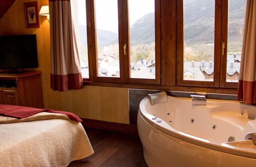 Broto Hotel | Hotel Pradas Ordesa