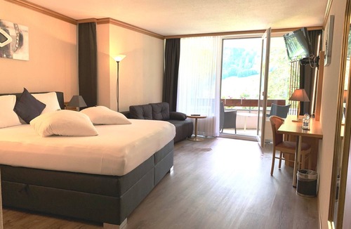 Leukerbad Hotel | Hotel Quellenhof Leukerbad