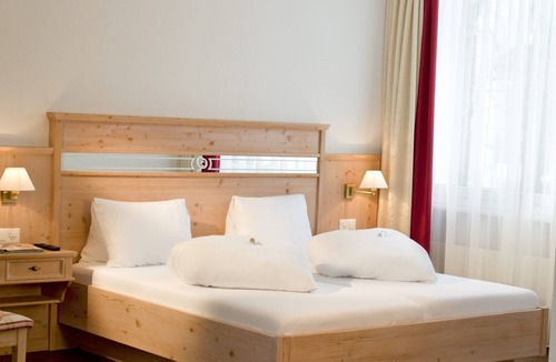 Leukerbad Hotel | Hotel Quellenhof Leukerbad