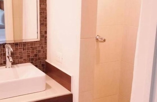 Avenida Revolucion Hotel | Hotel Quinta