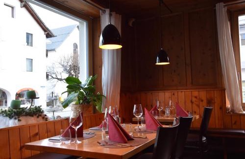 Ilanz Hotel | Hotel Rätia