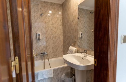 Puente-Almuhey Hotel | Hotel Río Cea