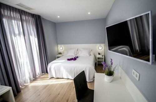 Ramales de la Victoria Hotel | Hotel Río Asón