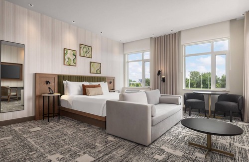 Cote-Des-Neiges—Notre-Dame-De-Grace Hotel | Hotel Railwayparc Montreal, Tapestry Collection By Hilton