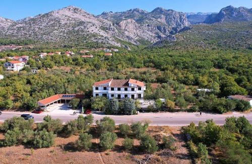 Starigrad House | Hotel Rajna