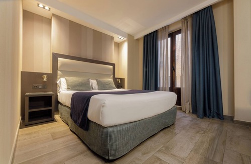 Old Town Hotel | Hotel Reina Cristina