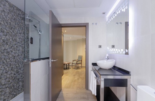 Old Town Hotel | Hotel Reina Cristina