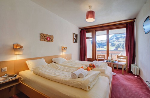 Les Mosses Hotel | Hotel Relais Alpin Twin Room Ski In-Out 2, Les Mosses, Switzerland