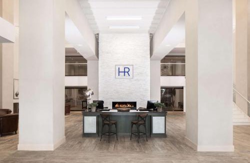 Urbandale Hotel | Hotel Renovo Des Moines Urbandale,Tapestry Collection Hilton