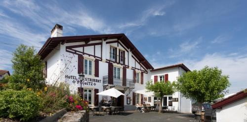 Saint-Jean-Pied-de-Port Hotel | Hotel Restaurant Pecoitz