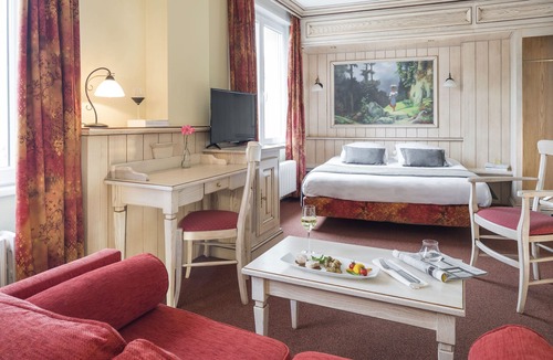 Niederbronn-les-Bains Hotel | Hotel Restaurant Le Bristol