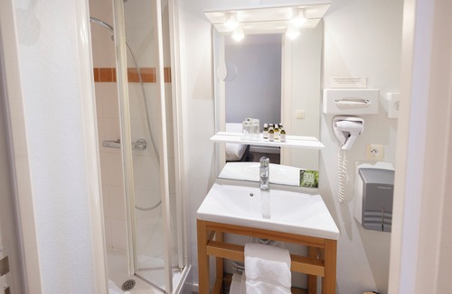 Jaligny-sur-Besbre Hotel | Hotel Restaurant de Paris