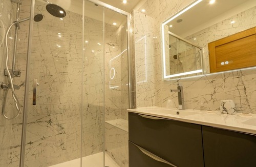 Bormes-Les-Mimosas Hotel | Hotel Restaurant Le Bellevue