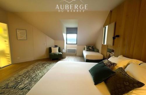 Mur-de-Barrez Hotel | Hotel Restaurant Auberge du Barrez Logis