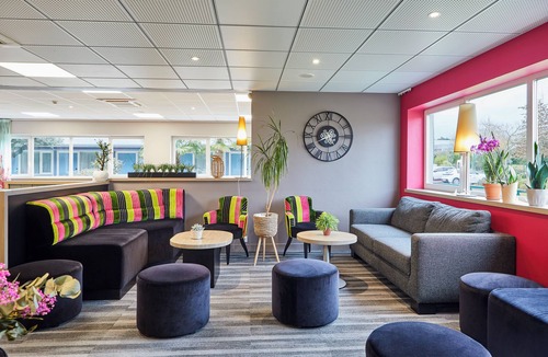 Crevin Hotel | HOTEL RESTAURANT BEL AIR