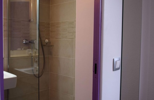 Eragny Hotel | Hotel Restaurant Bleu France