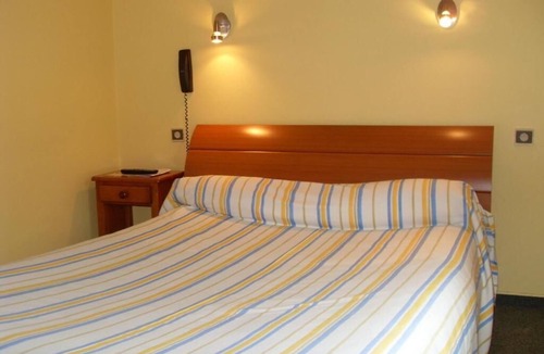 Bressuire Hotel | HOTEL RESTAURANT BOULE D'OR