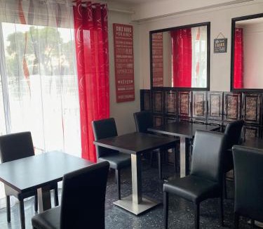 Fitou Hotel | HOTEL RESTAURANT Chez Nous