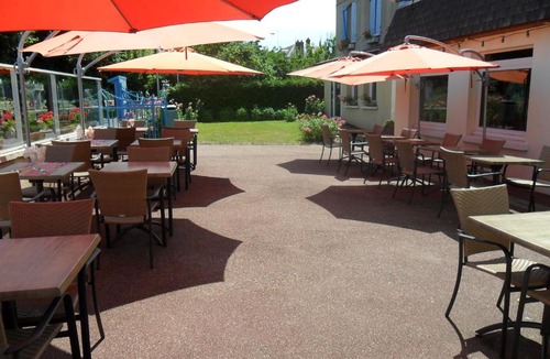 Notre Dame de la Garenne Hotel | Hotel Restaurant des 4 Ecluses
