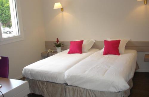 Joue-les-Tours Hotel | Hotel-Restaurant Du Lac
