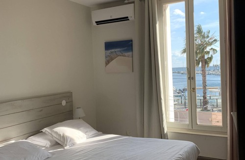 Meze Hotel | Hotel Restaurant du Port