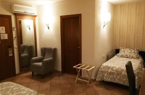 Macanet de Cabrenys Hotel | Hotel-Restaurante La Quadra