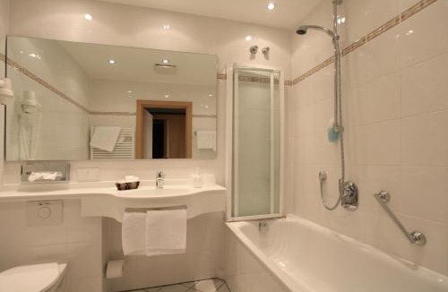 Kitzingen House | Hotel-Restaurant Esbach Hof