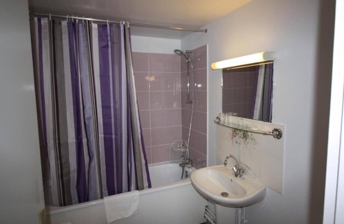 Cailly-sur-Eure Hotel | Hotel Restaurant Les Deux Sapins