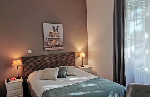 Les Ponts-de-Ce Hotel | Hotel Restaurant Le Bosquet