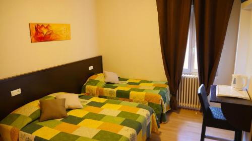 Montpon-Menesterol Hotel | HOTEL Restaurant LE CALDERO