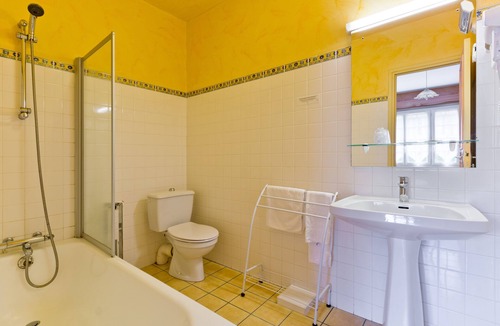 Miremont Hotel | Hotel Restaurant La Crémaillère