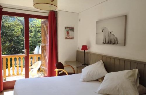 Allos Hotel | Hotel Restaurant La Source