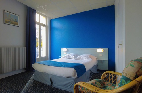 Royat Hotel | Hotel Restaurant Le César