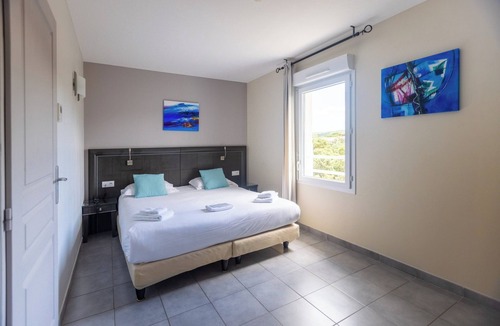 Collias Hotel | Hotel Restaurant Le Gardon - Pont du Gard