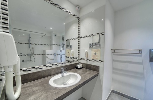Collias Hotel | Hotel Restaurant Le Gardon - Pont du Gard