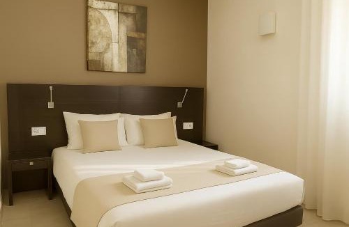 Collias Hotel | Hotel Restaurant Le Gardon - Pont du Gard