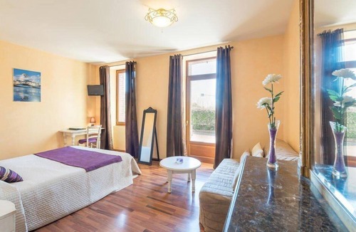 Nouilhan Hotel | Hotel Restaurant les 3B