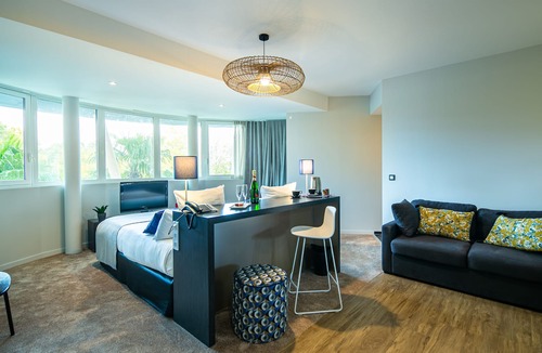 Bouffere Hotel | Hotel restaurant Saint James, The originals Boutique