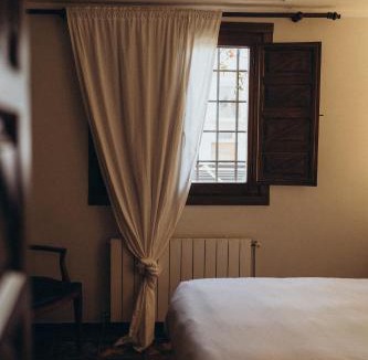 Requena House | Hotel Restaurante Doña Anita