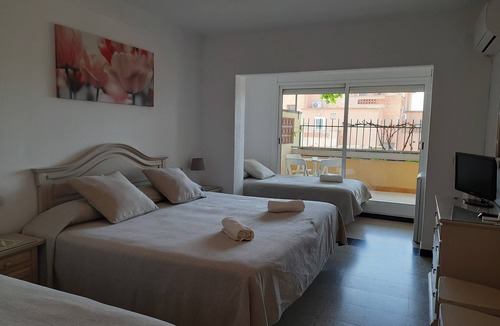 L'Escala Hotel | HOTEL RIOMAR
