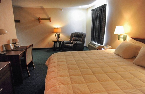 Yuma County Hotel | Hotel room with ONE KING BED