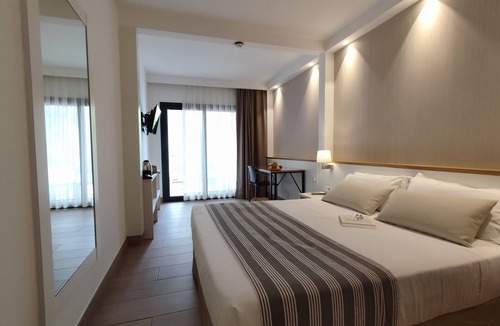 Lloret Town Center Hotel | Hotel Rosamar Es Blau - Adults Only +21
