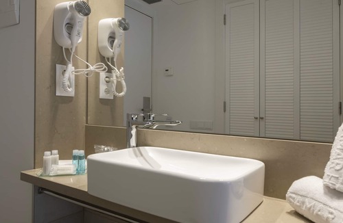 Lloret Town Center Hotel | Hotel Rosamar Es Blau - Adults Only +21