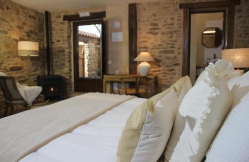Horcajuelo de la Sierra Hotel | HOTEL RURAL SANTUI