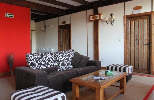 Santa Cruz de la Salceda Hotel | Hotel Rural Restaurante Las Baronas