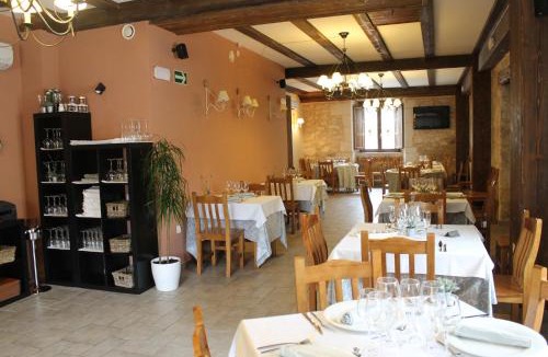 Santa Cruz de la Salceda Hotel | Hotel Rural Restaurante Las Baronas