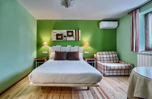 Burgui House | Hotel Rural El Almadiero