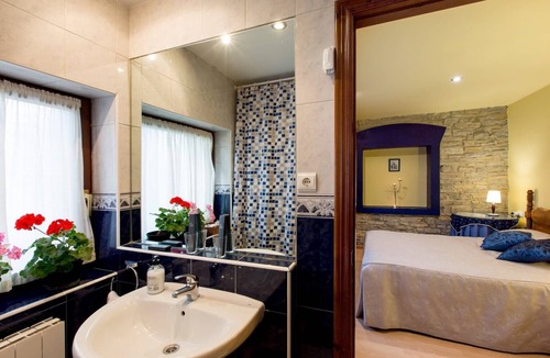 Yanguas Hotel | Hotel rural los Cerezos