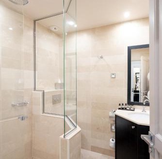 Pigalle Hotel | Hotel Saint-Louis Pigalle